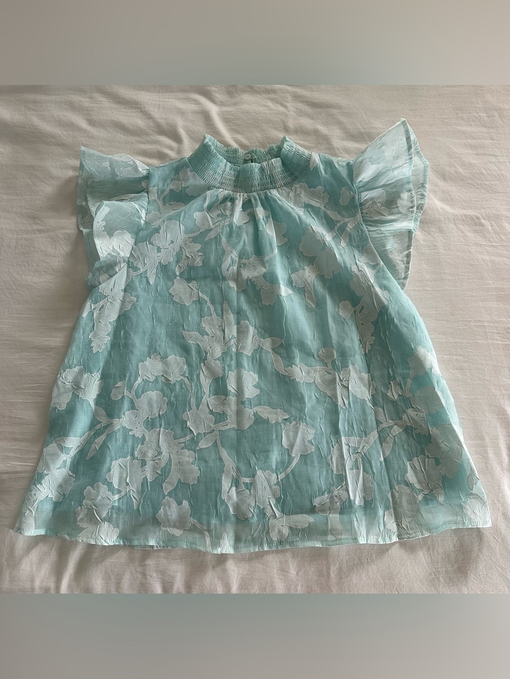 Lovely Floral Blouse by Melloday Size Medium